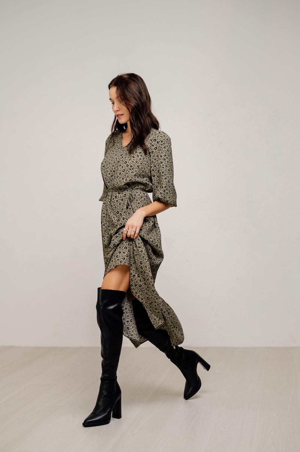 Vestido maxi en caqui