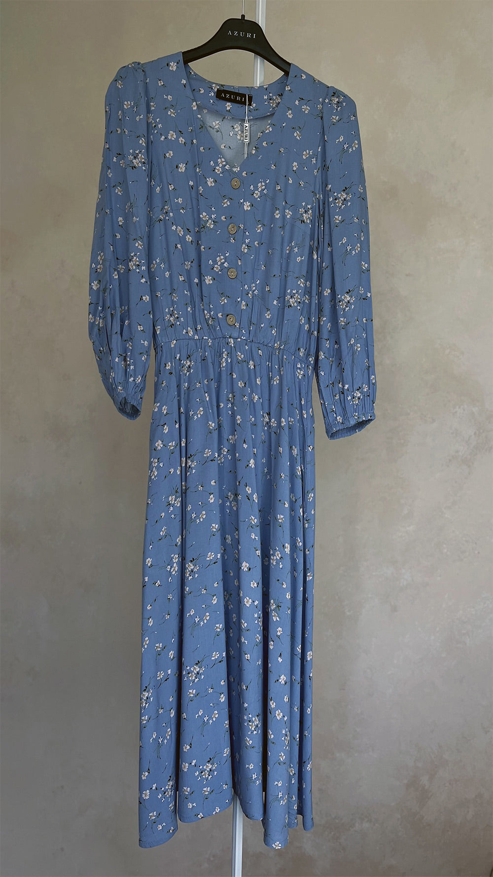 Robe midi bleue avec jupe ample