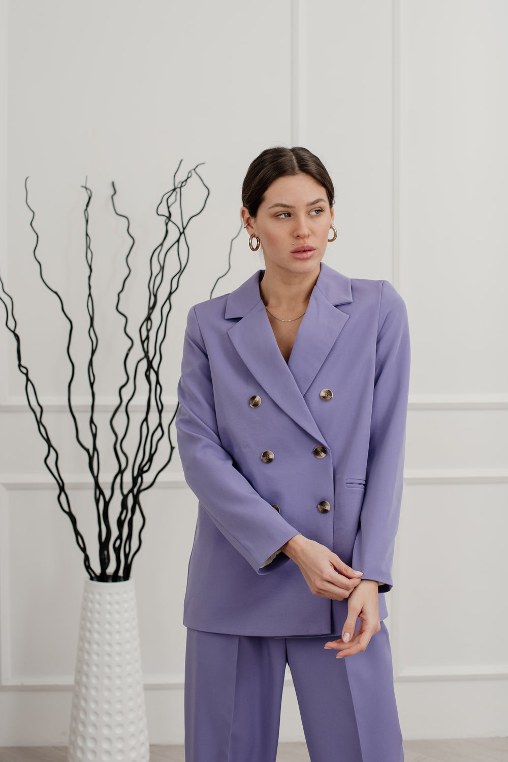 Veste violette à double boutonnage