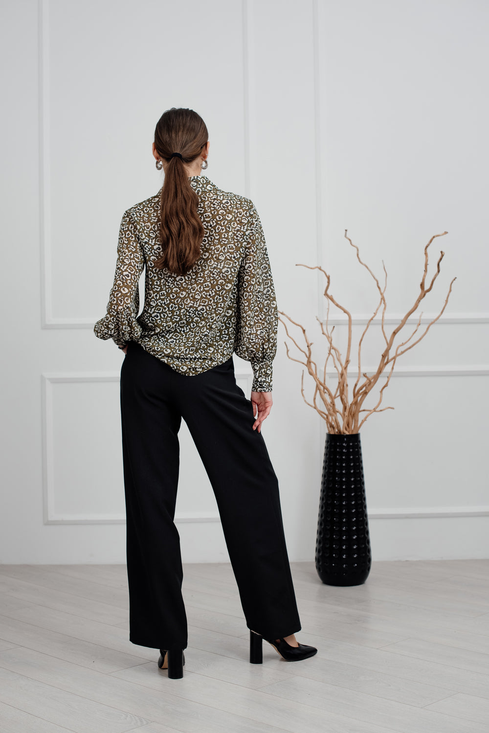 Blusa in chiffon con stampa animalier