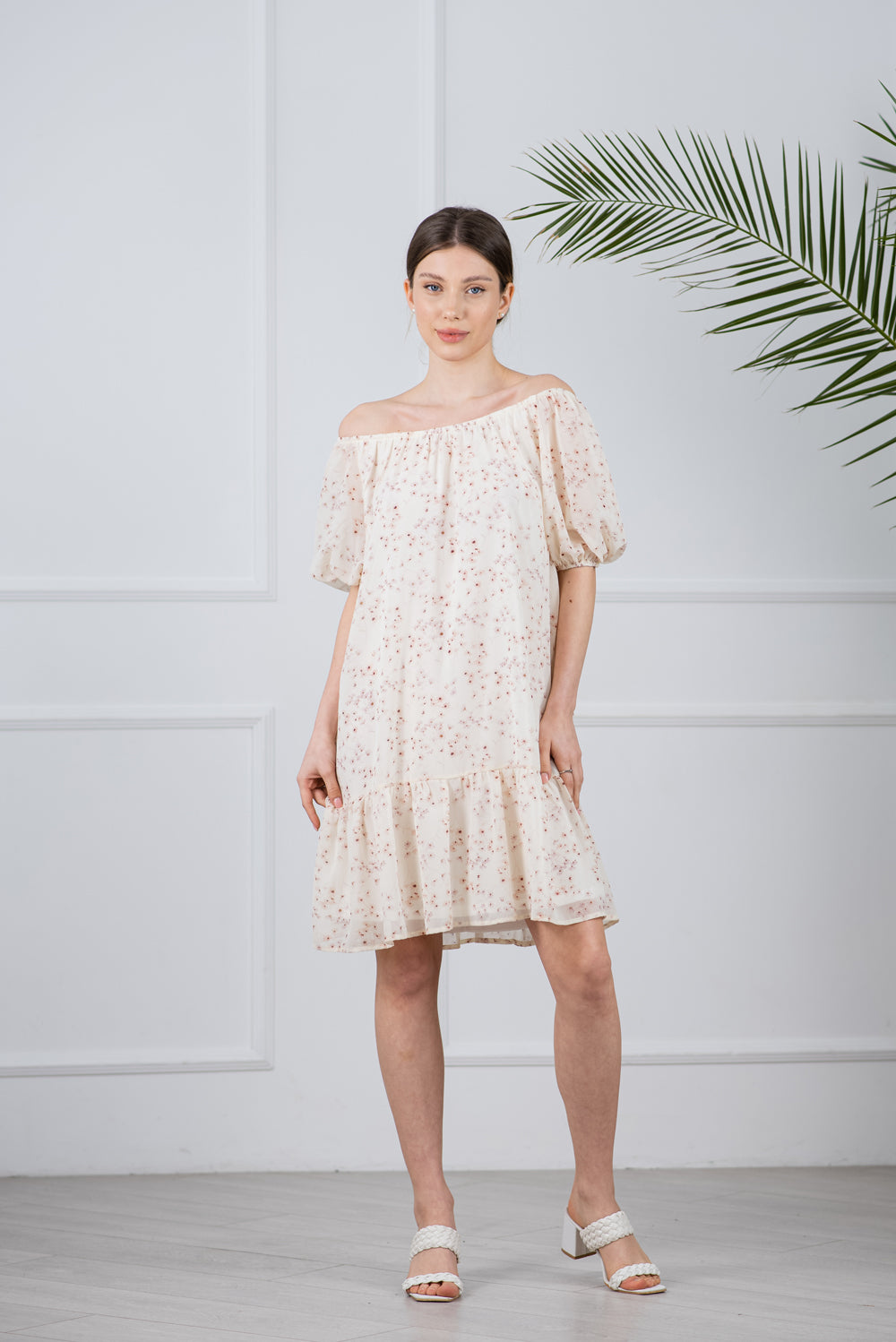 Delicate chiffon dress shade "powder"