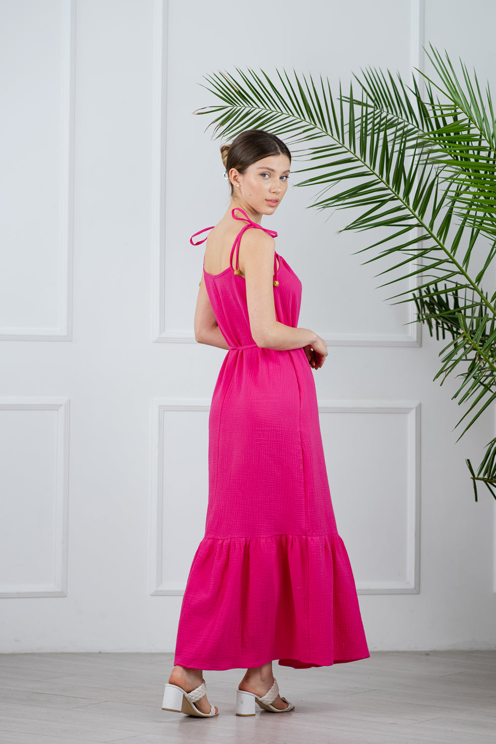 Rochie Maxi in fuchsia.