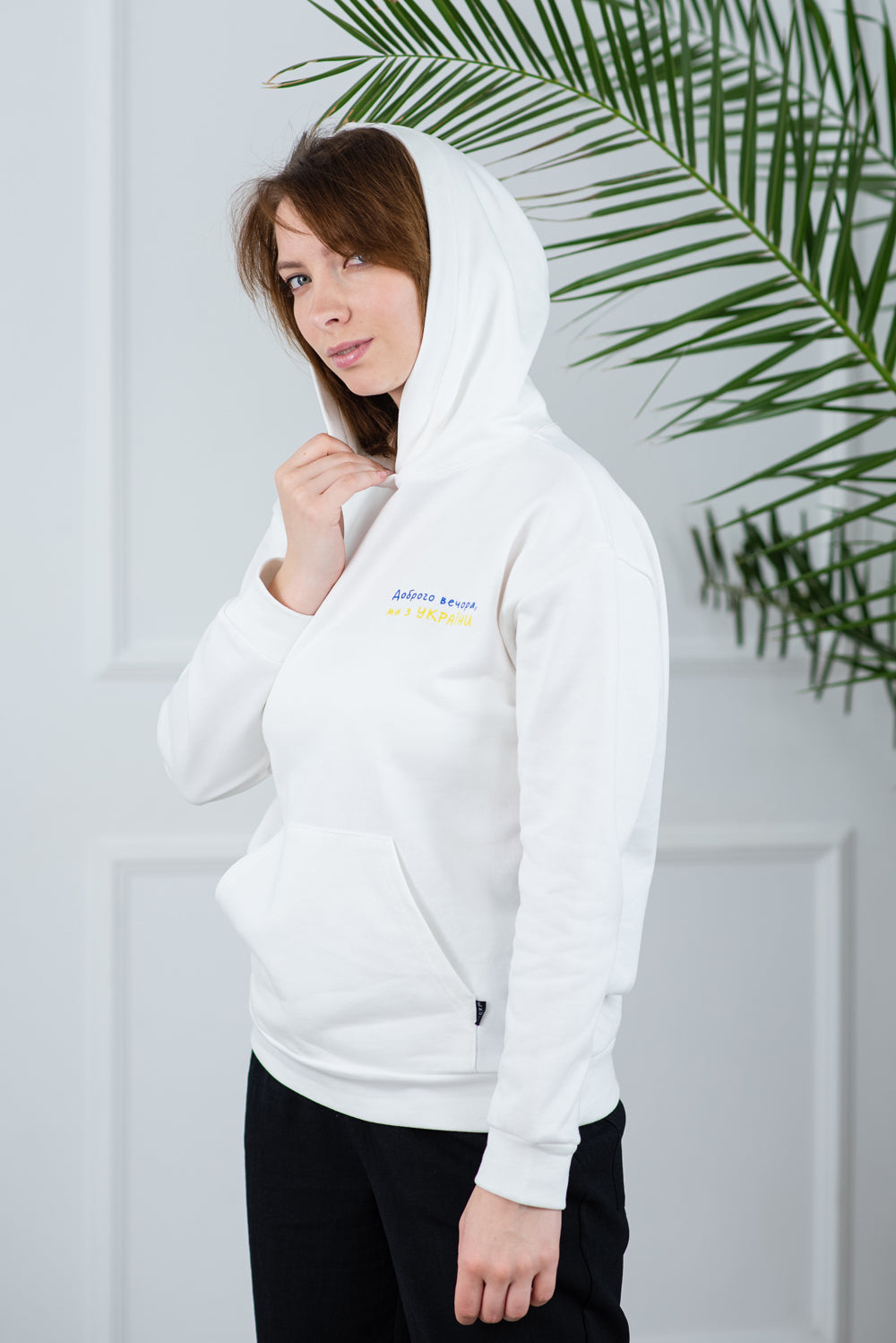 Sudadera con capucha "Good Night" para mujer con estilo (Milk/Black)