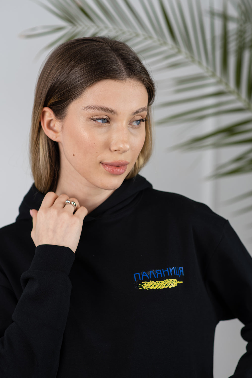 Sweat à capuche noir élégant pour femme 'Polish'