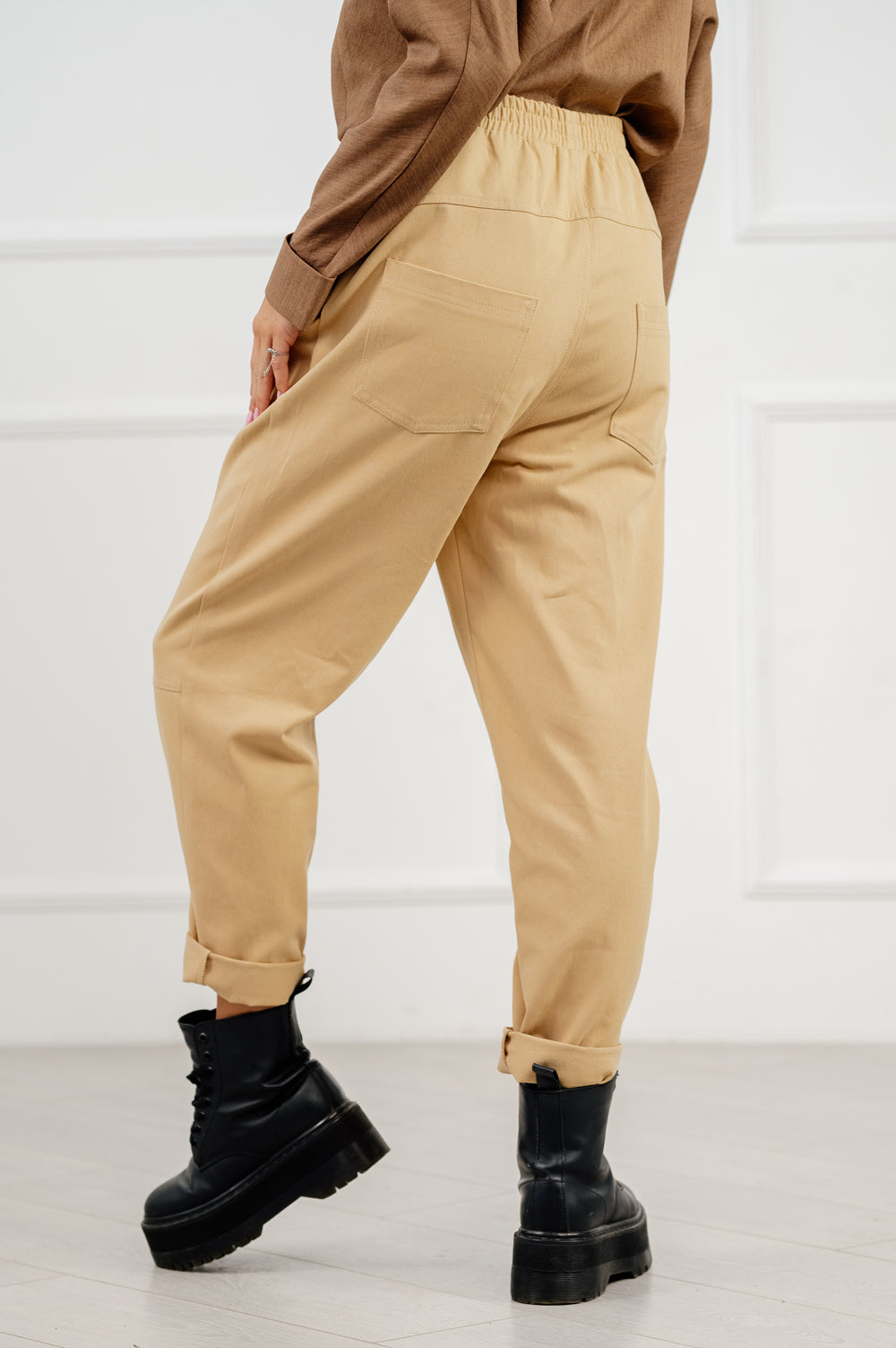 Pantalones Slouchy en beige