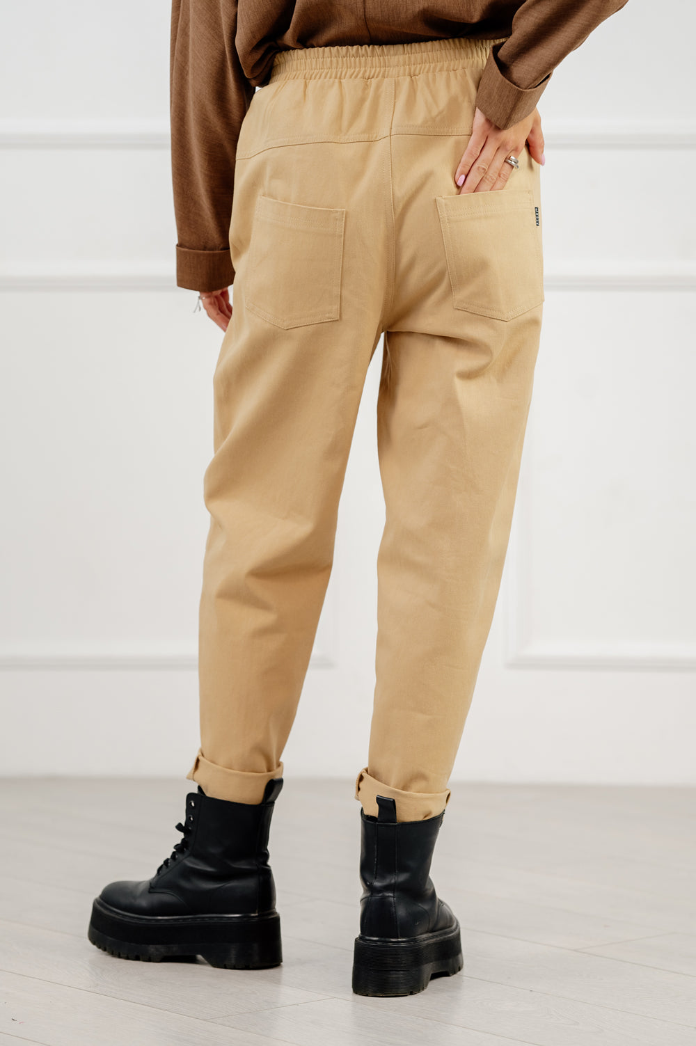 Pantalones Slouchy en beige