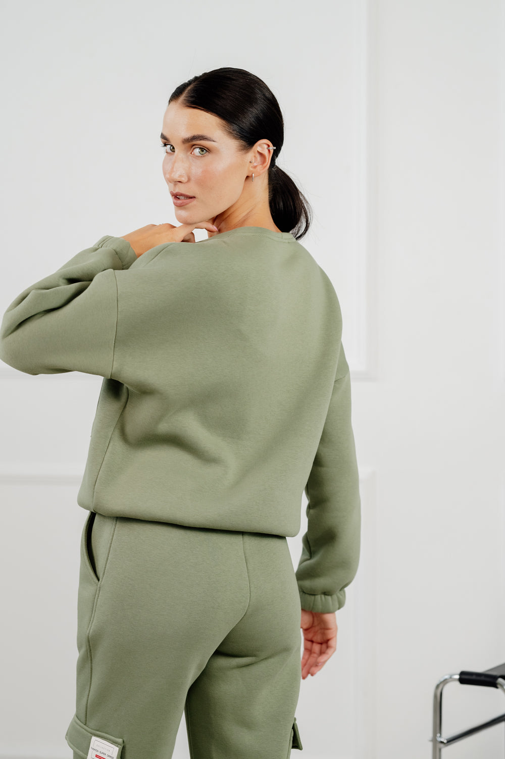 Fleece kurz geschnittenes Sweatshirt in Khaki Farbe