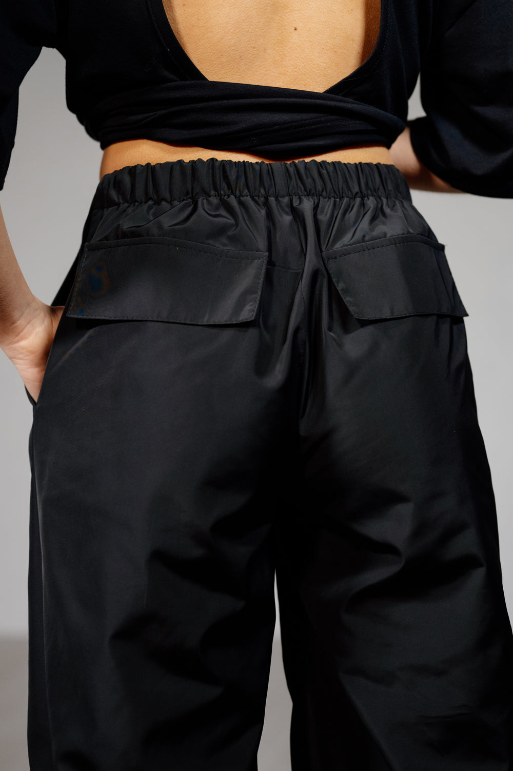 Pantalón cargo negro oversize