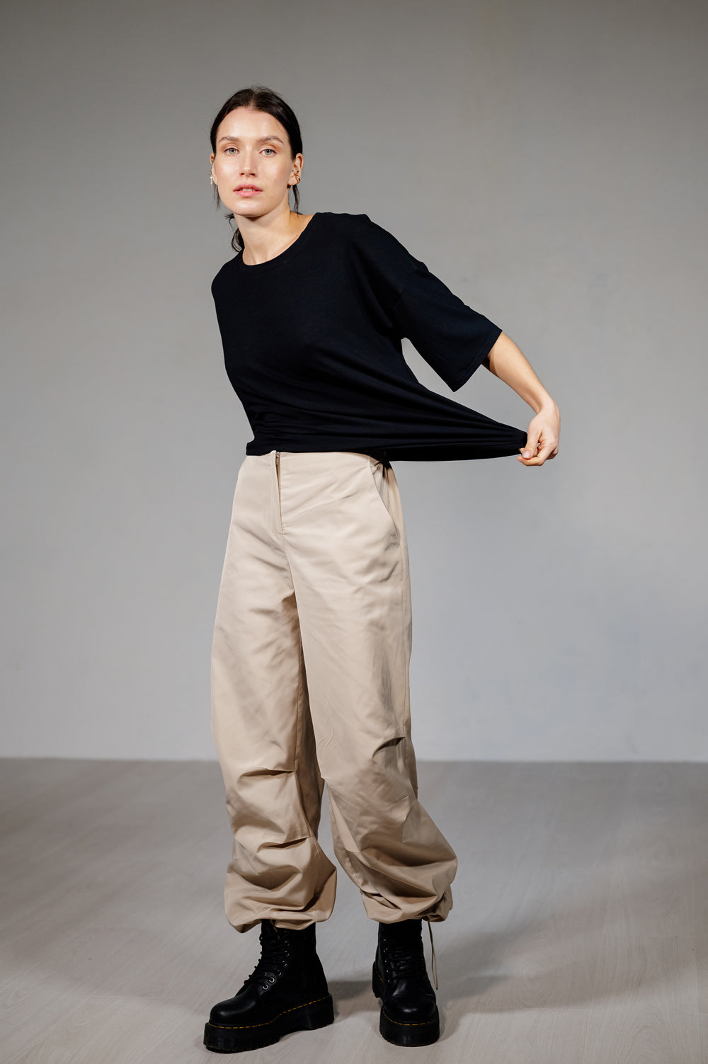 Pantaloni da carico oversize in beige