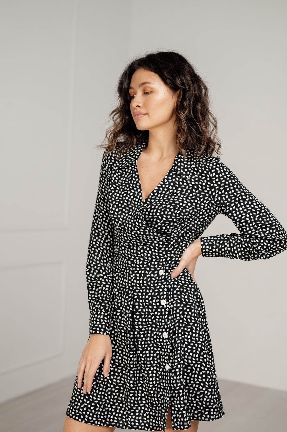 Robe midi noire avec jupe tennis