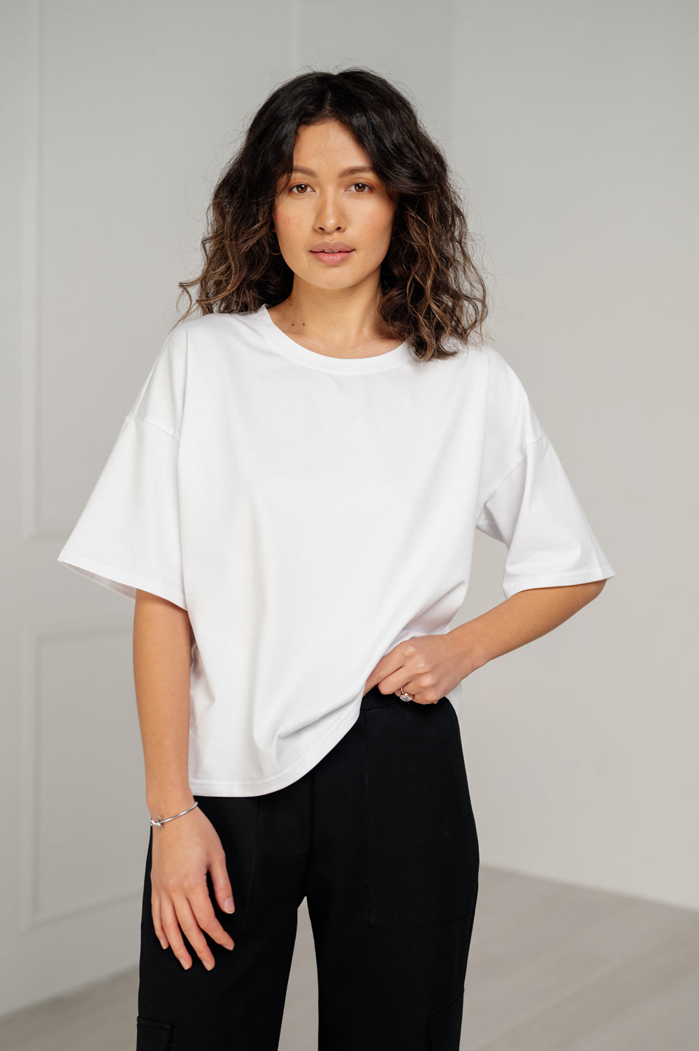 White oversize t-shirt