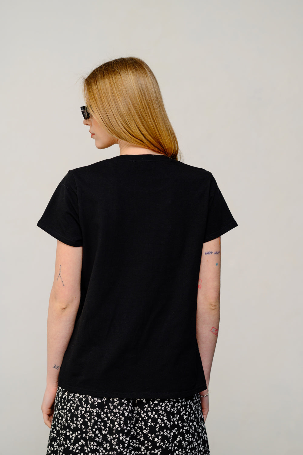 T-shirt basic dal taglio dritto in nero