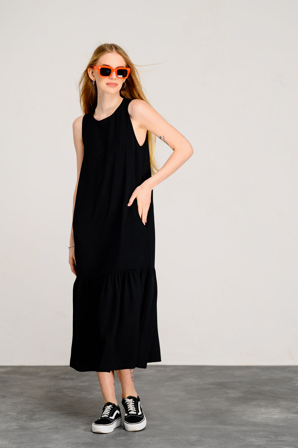 Robe évasée sans manches noire