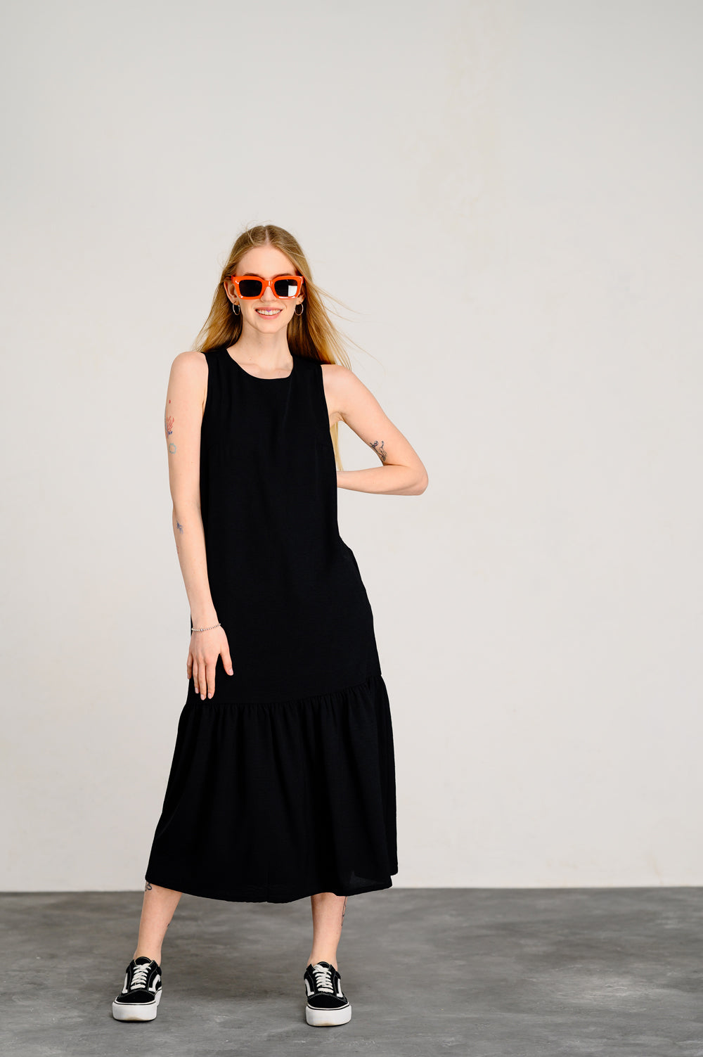 Black Sleeveless Swing Dress