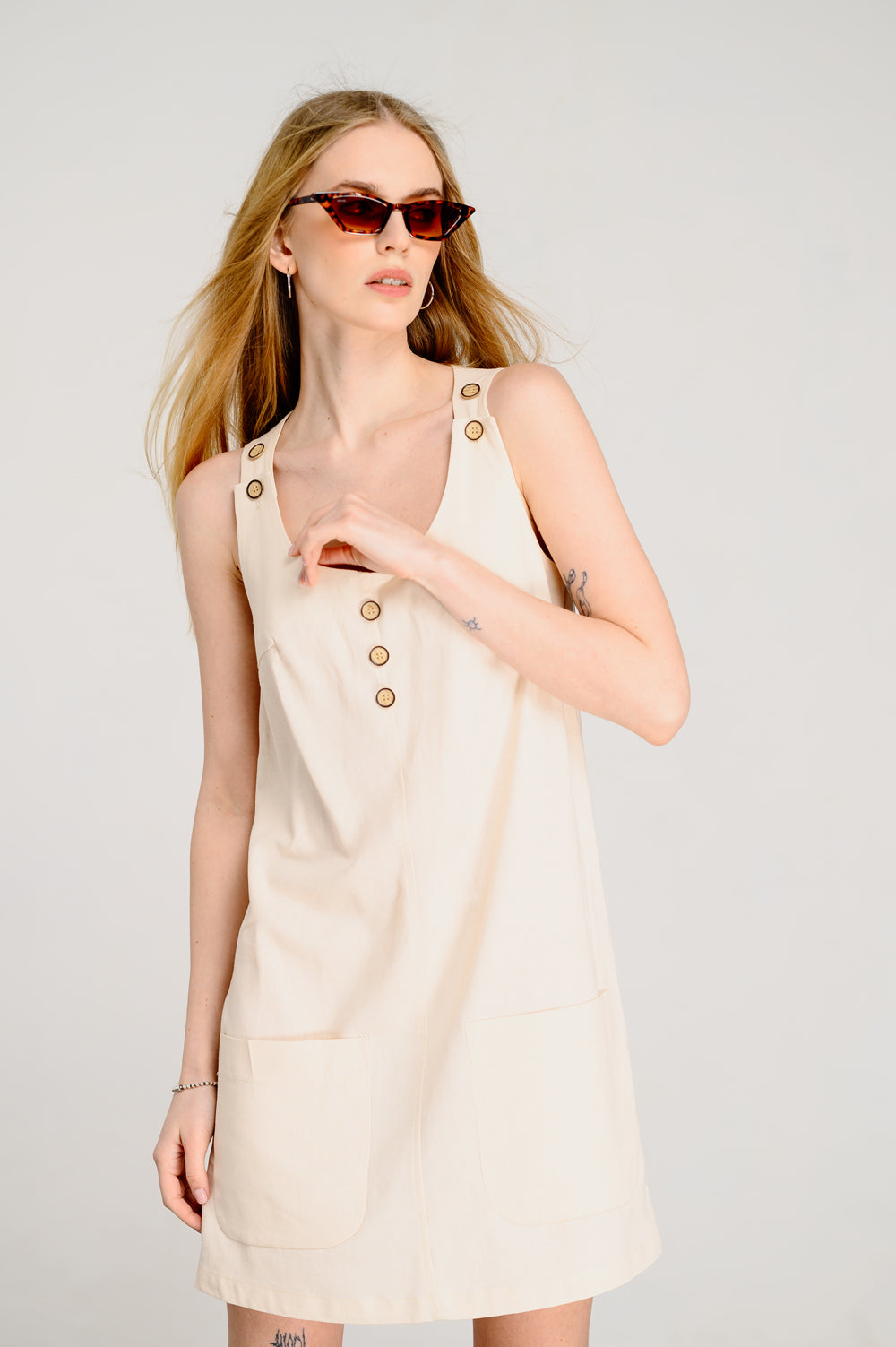 Robe de combinaison beige en lin