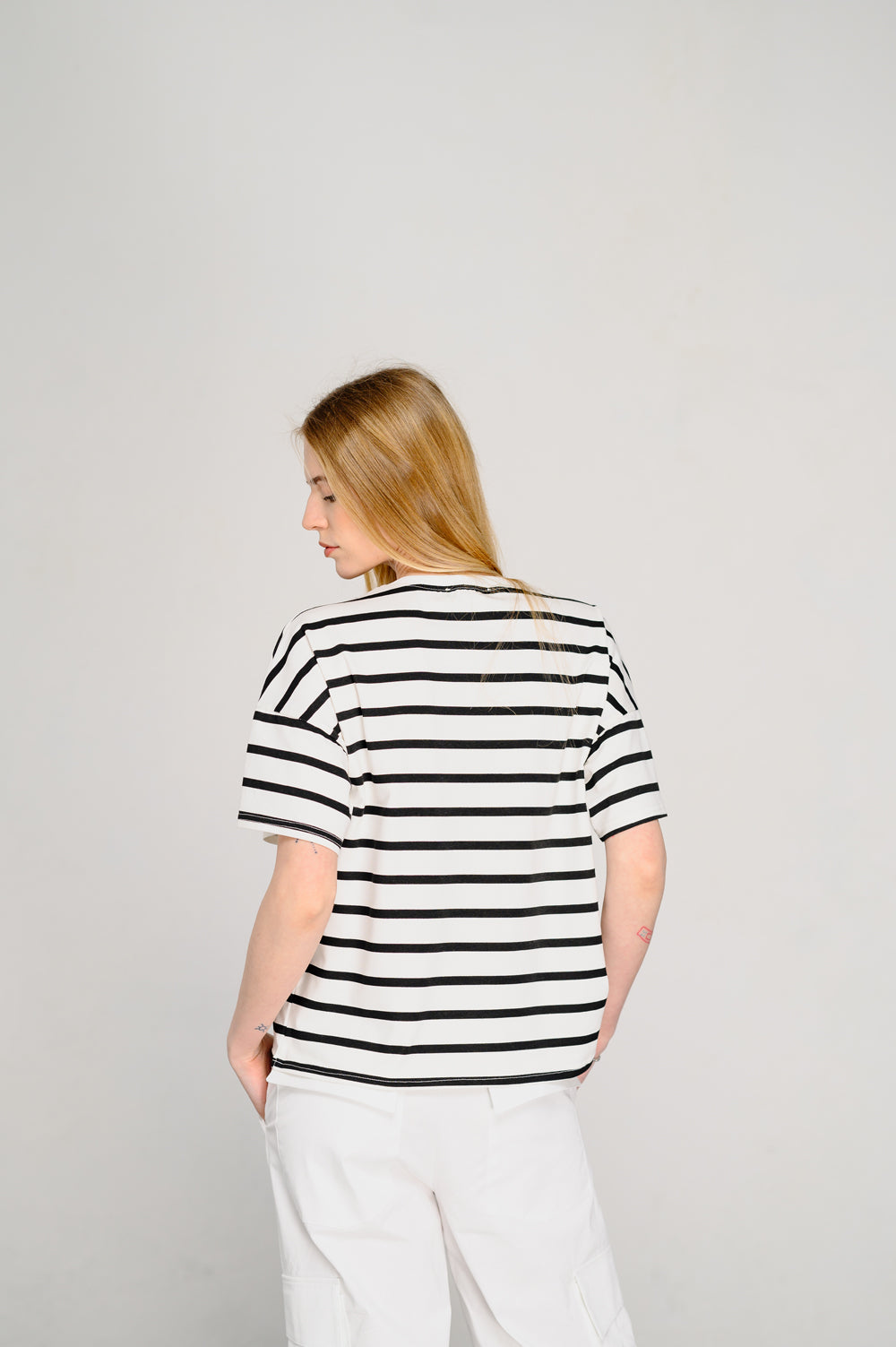 Black oversized striped T-shirt