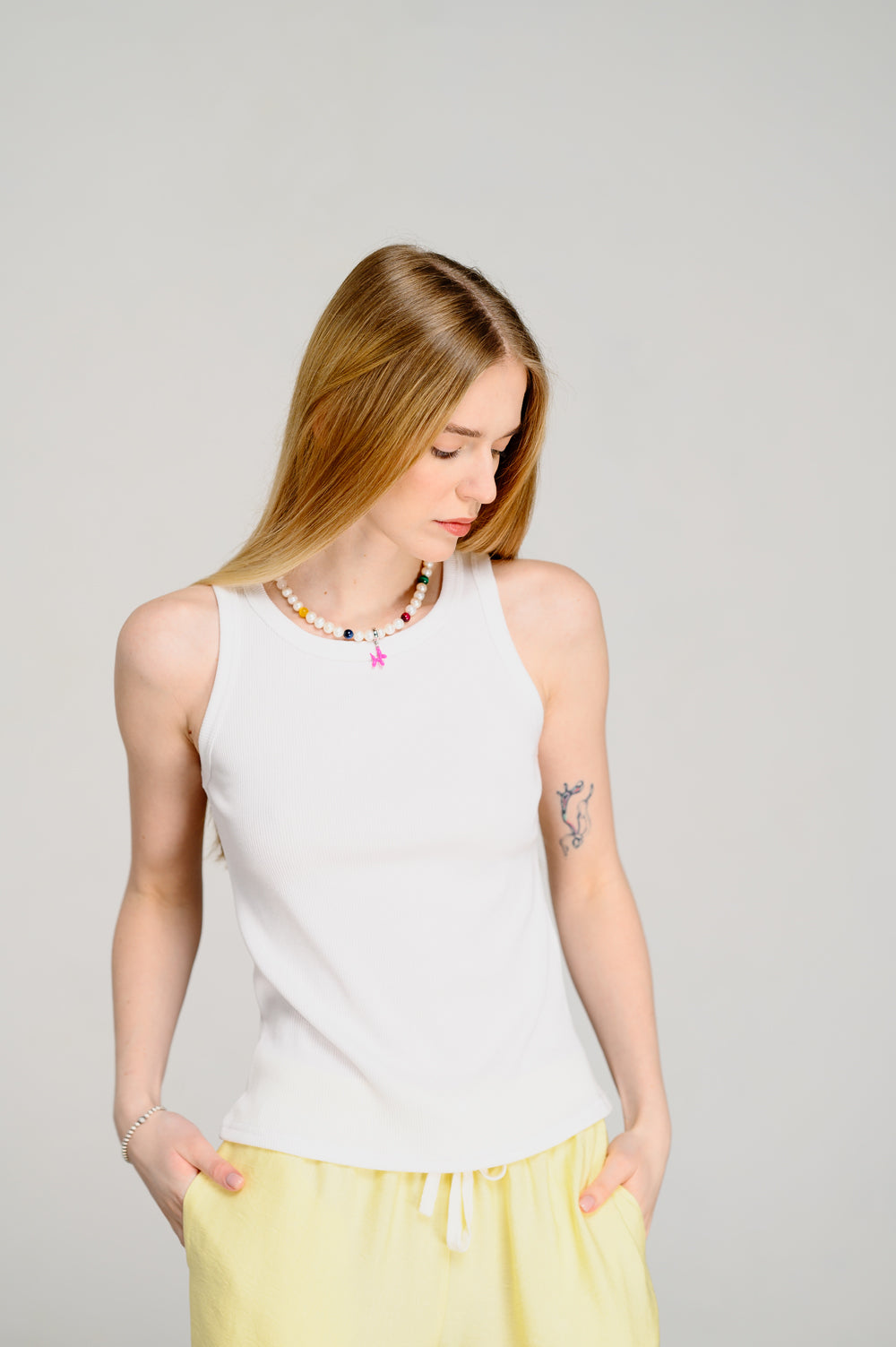 White basic ribbed tank top