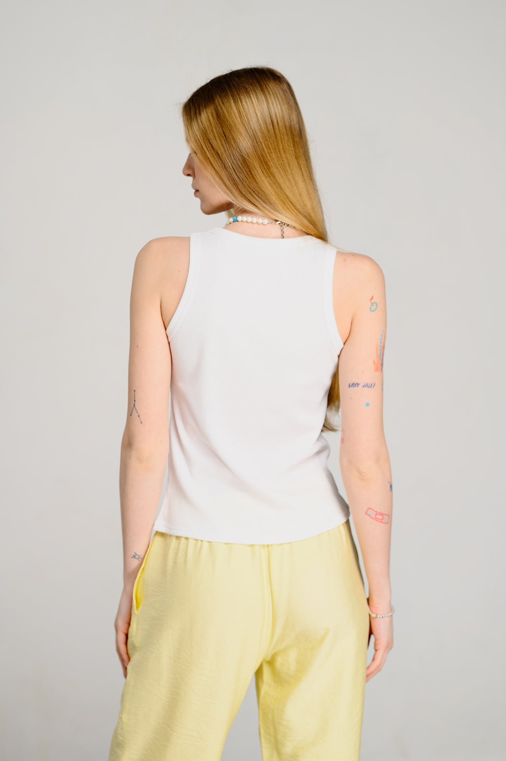 Blanco basic tank top