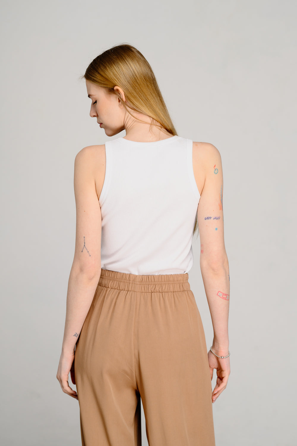 Pantalon ample avec ceinture élastique en moka