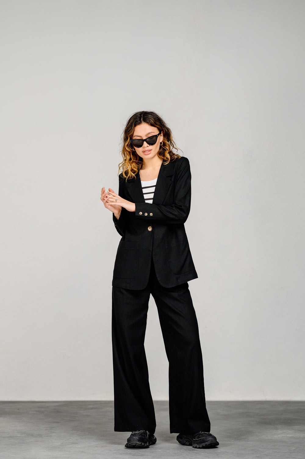 Black linen trousers