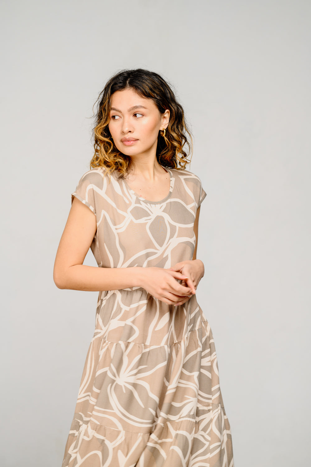 Beige Rüschen langes Kleid