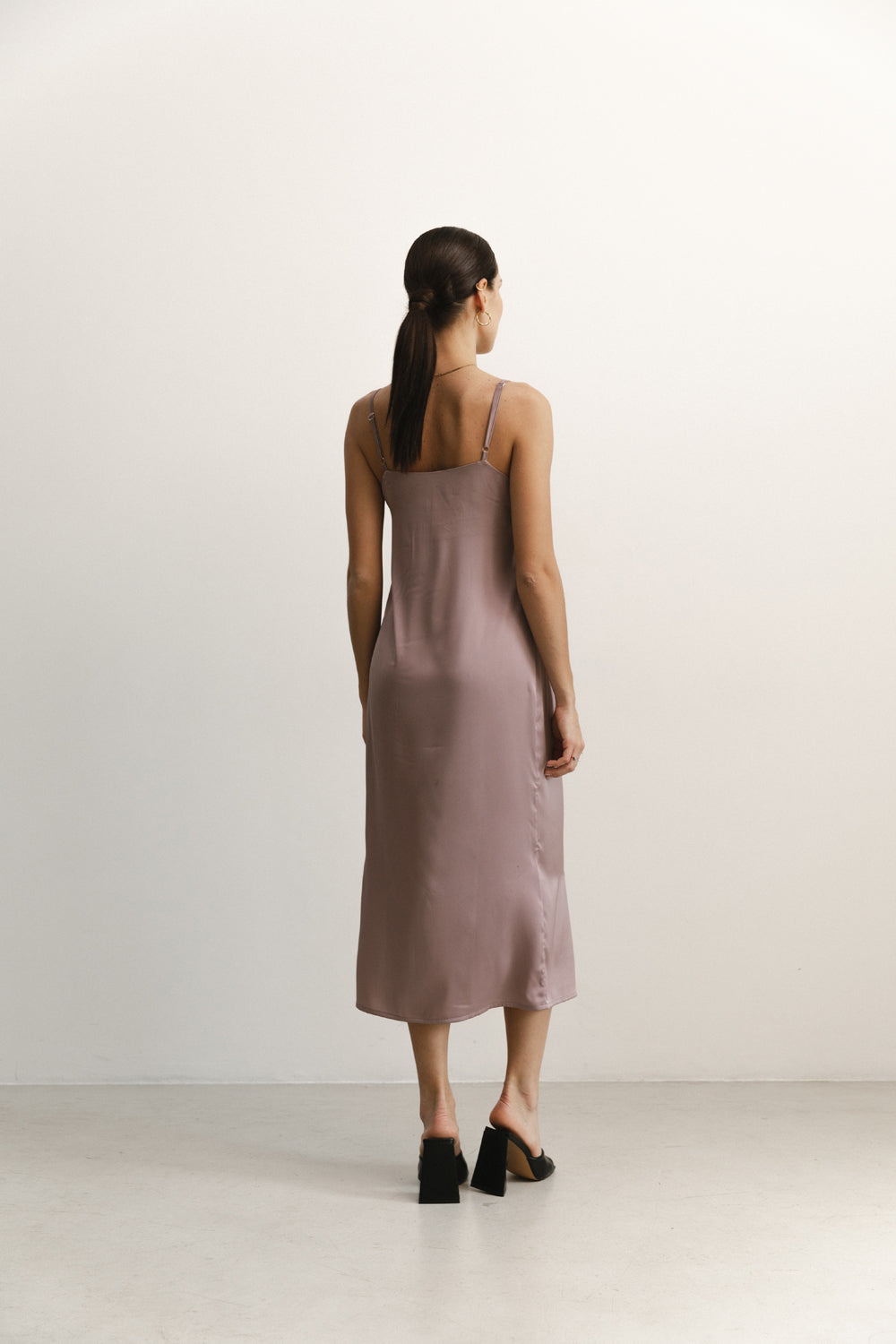 Furrowed Silk tree midi dress in linen style