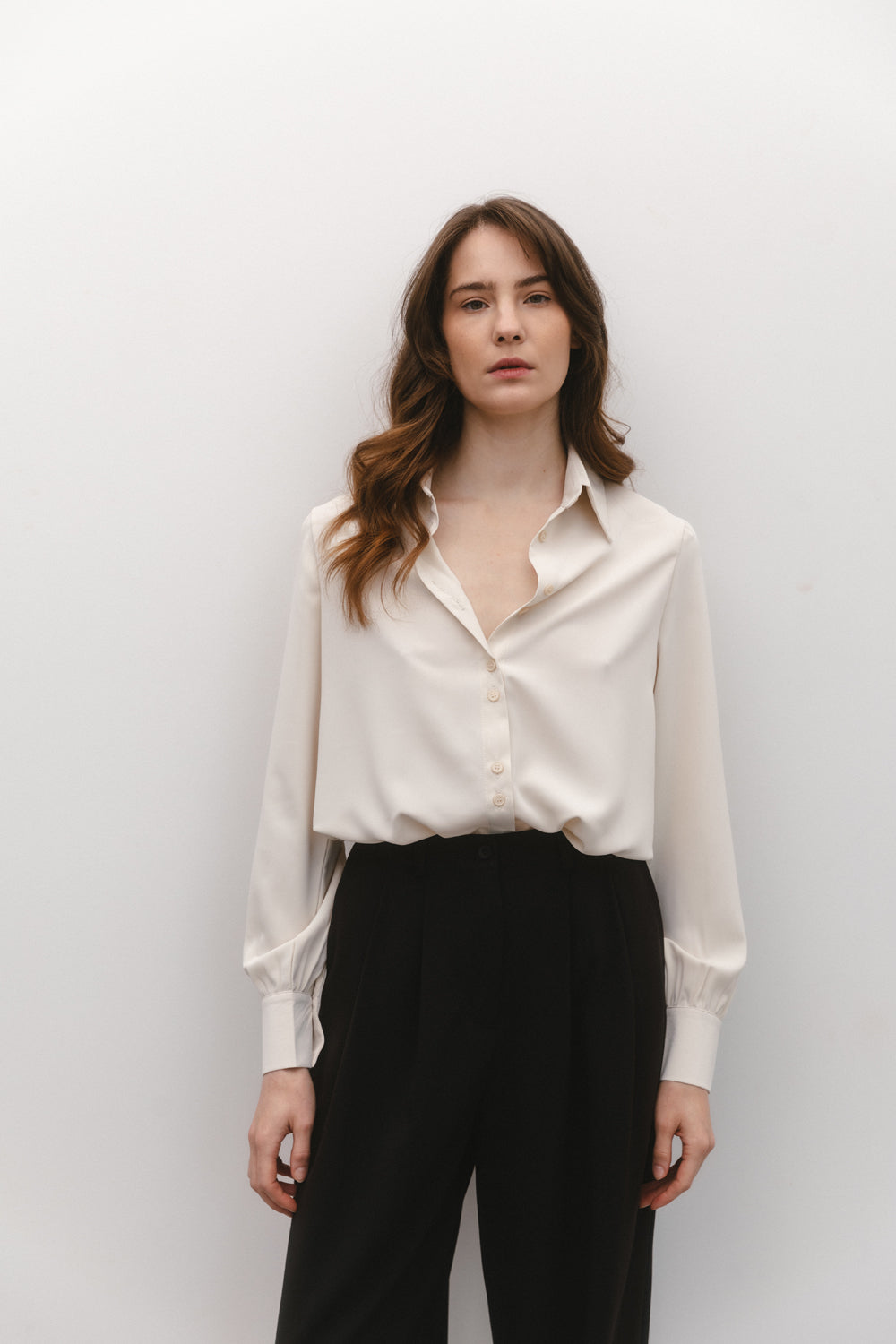 Button-Down-Bluse in Champagner