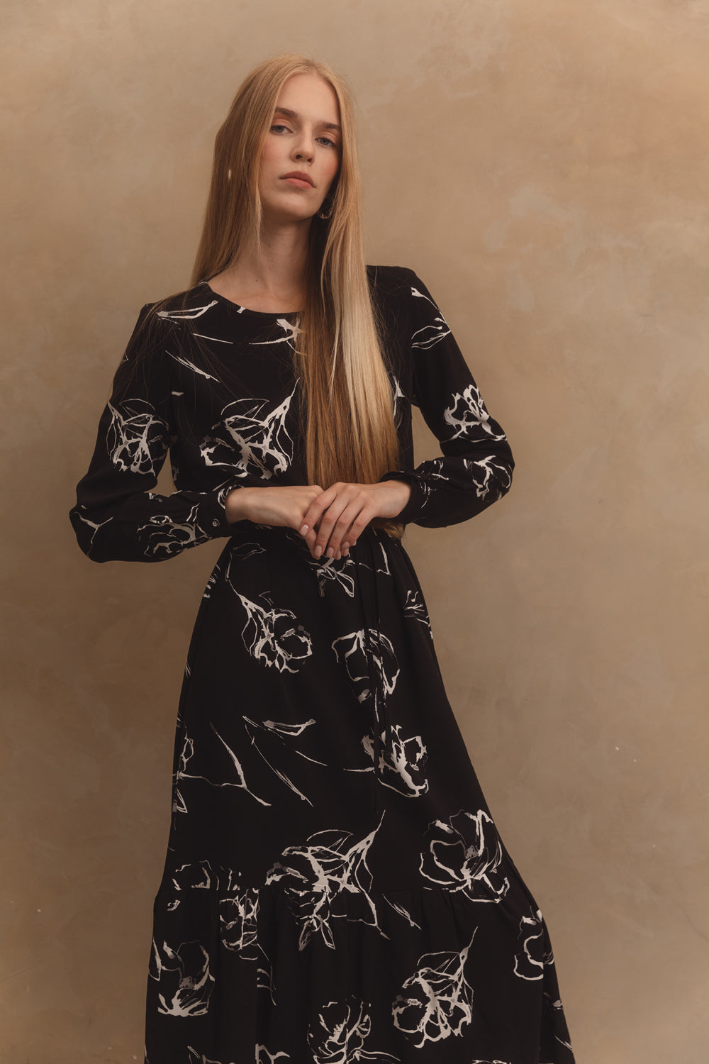 Midi kleid mit weißem Print