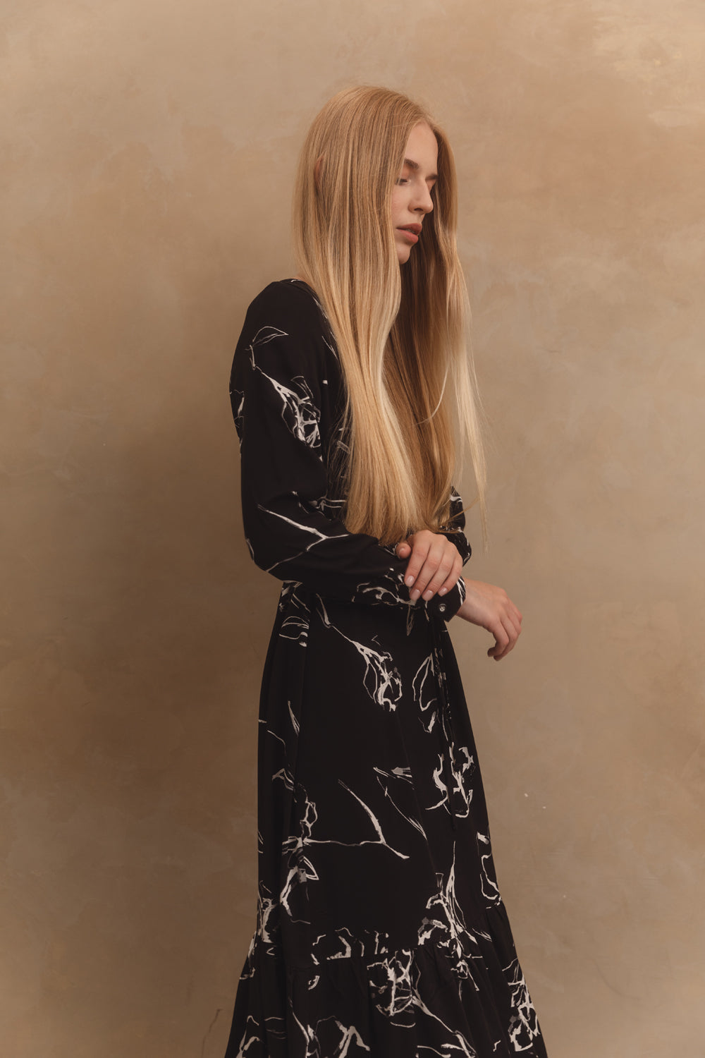 Midi kleid mit weißem Print