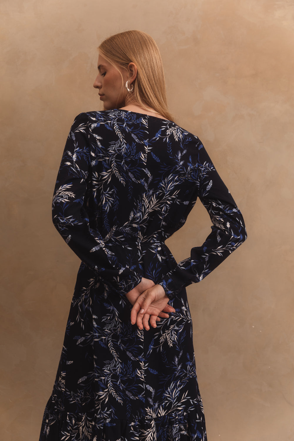 Blaues Midi kleid