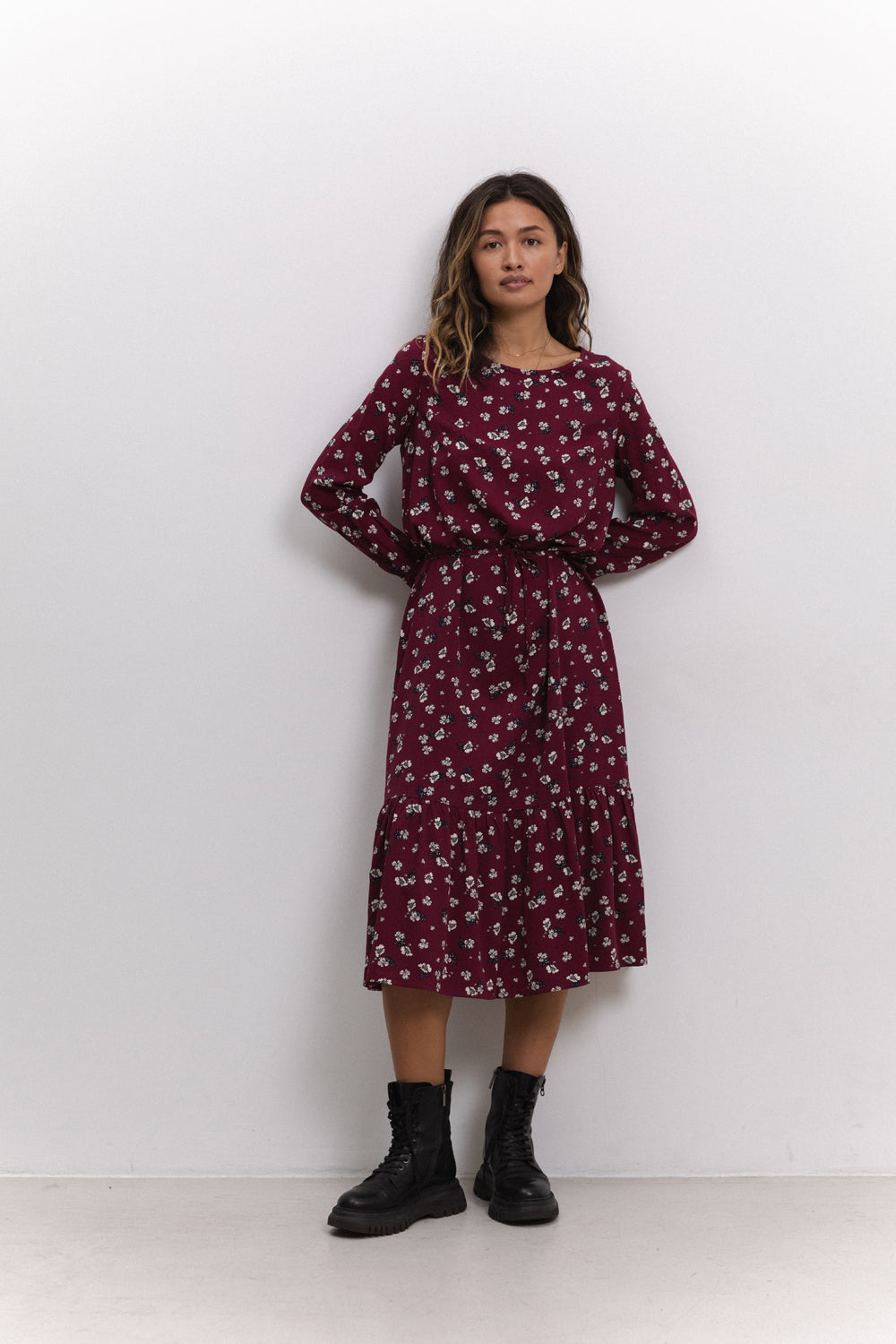 Rochie Midi în culoare Marsala