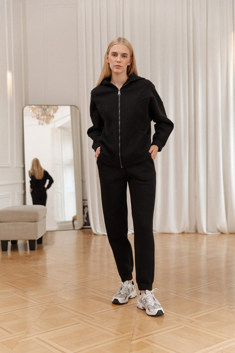 Schwarzes Fleece-Sweatshirt