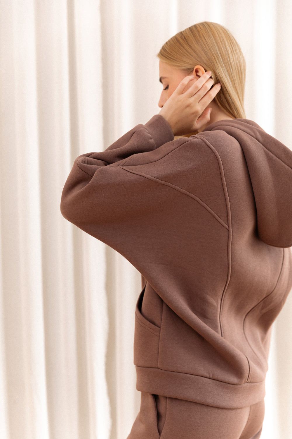 Fleece sweatshirt in Mocha color