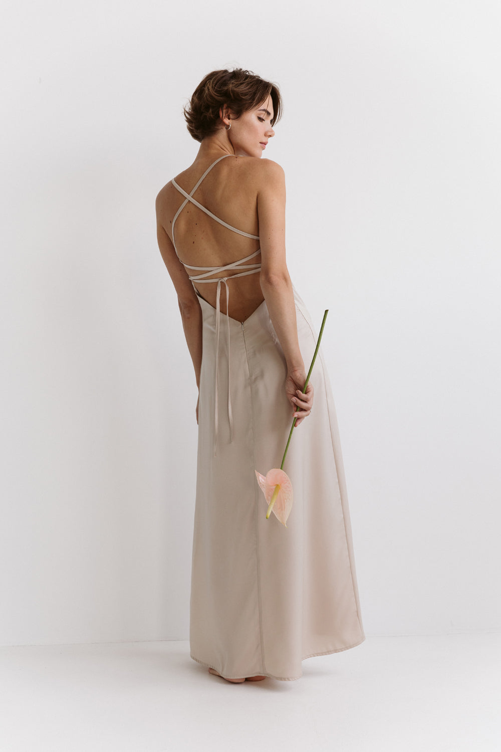 Satin dress in linen style with open back