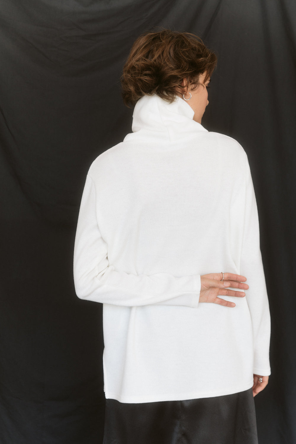 Pull oversize en maille de lait avec fentes latérales