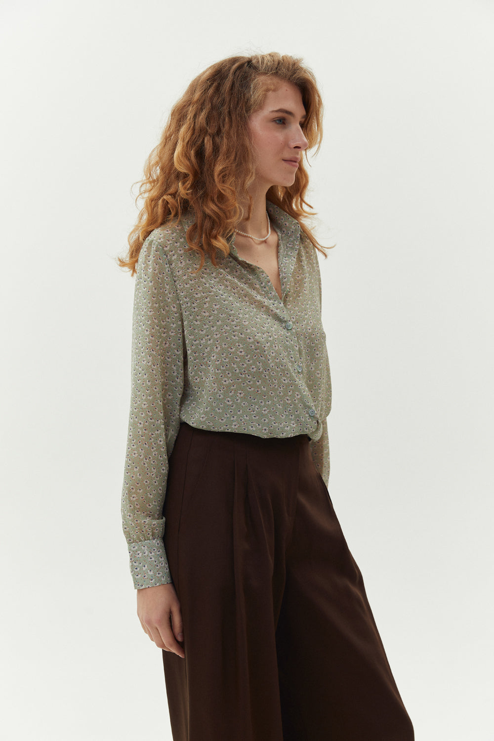 Blouse ample en mousseline couleur olive