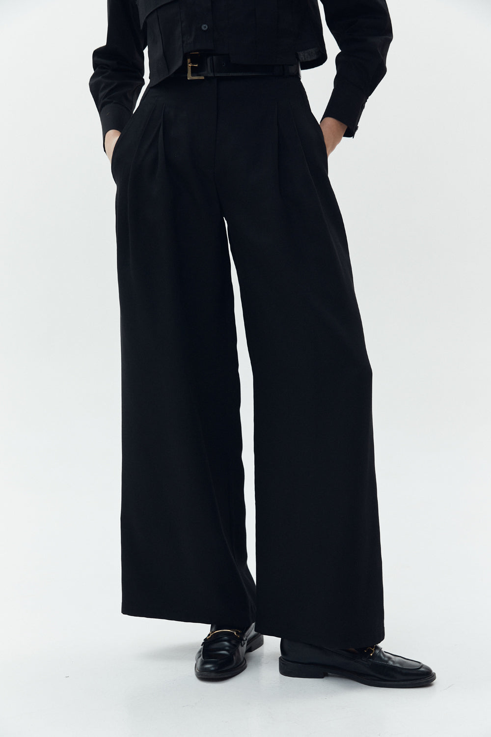 Black palazzo pants with pockets