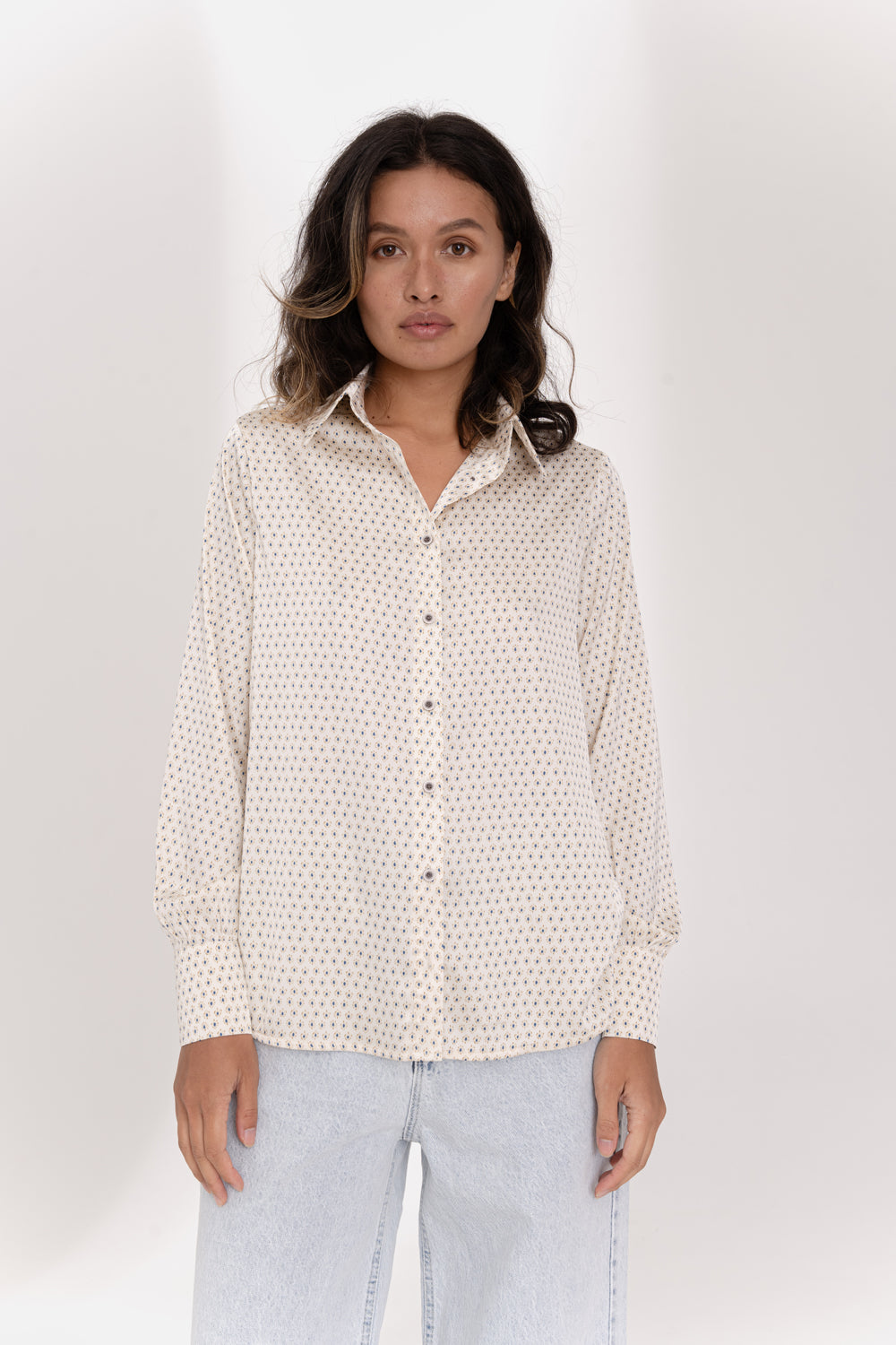 Blusa crema con fi largo