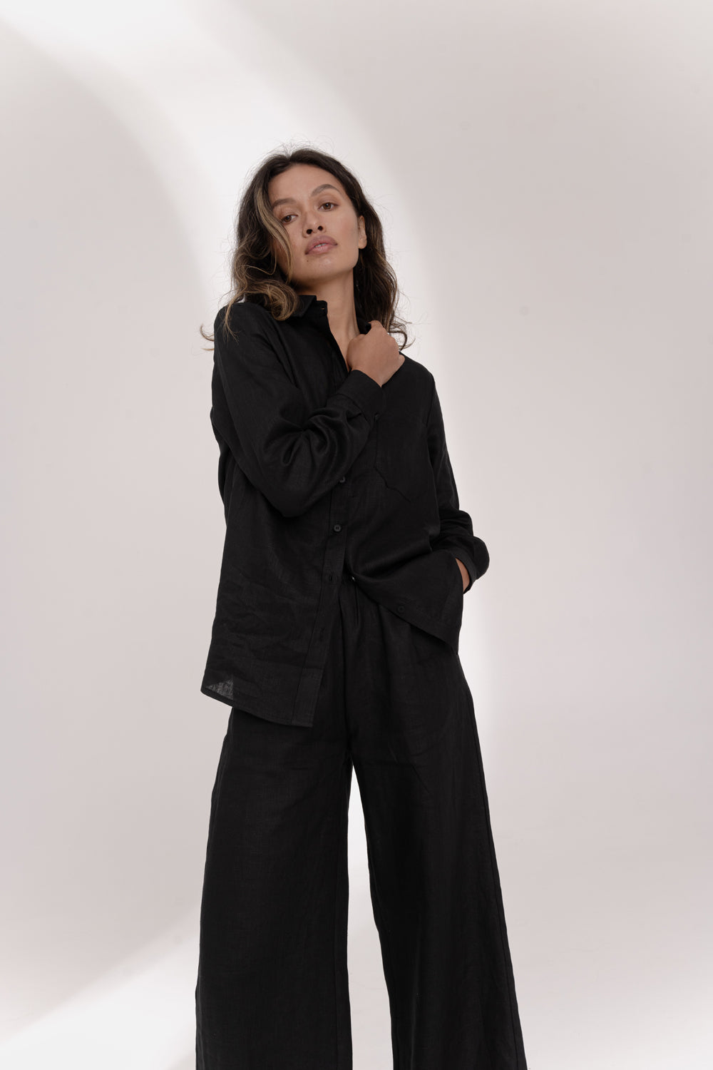 Pantaloni di lino nero con cintura elastica