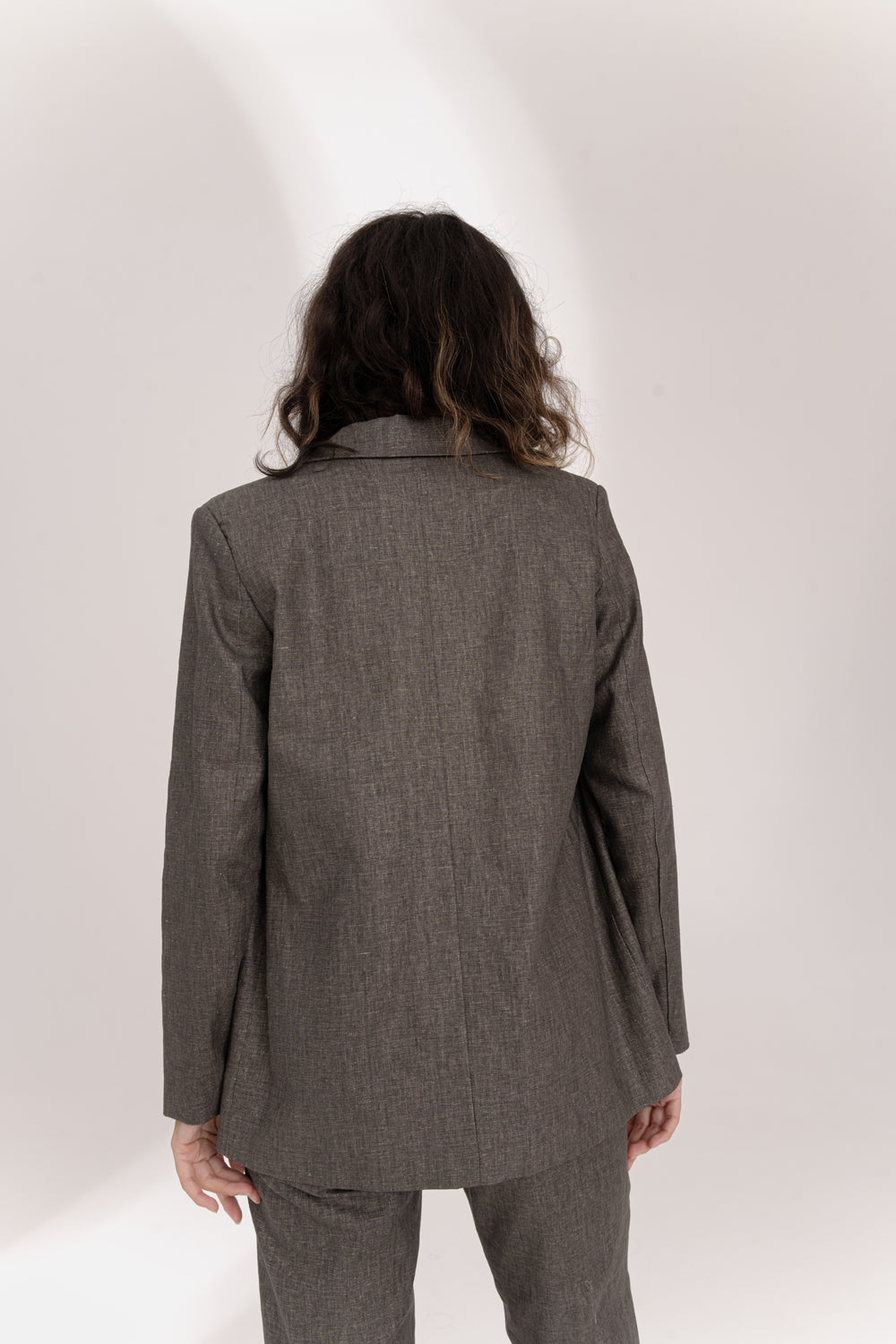 Veste en lin oversize de couleur noisette