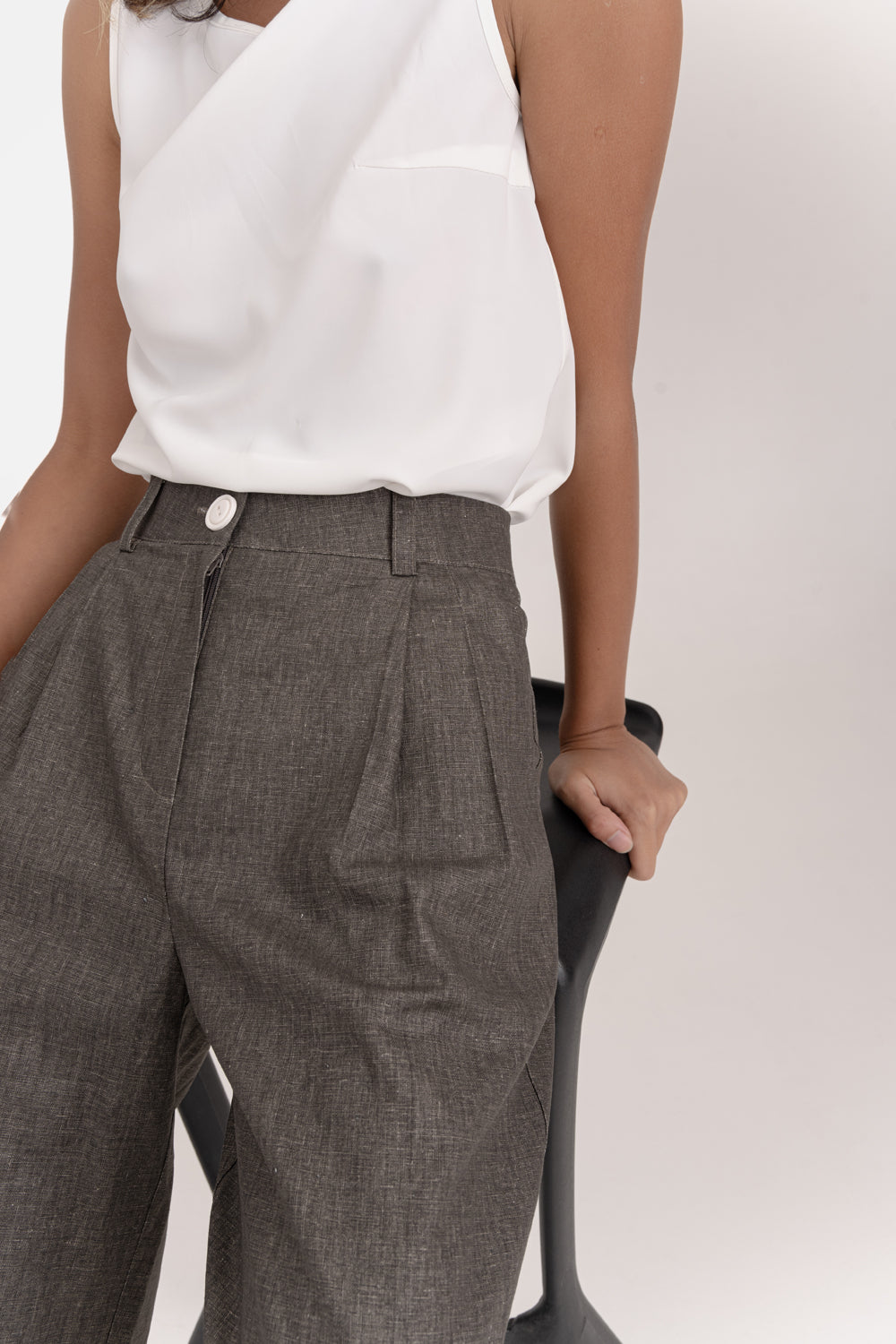 Wide linen trousers in Hazelnut color