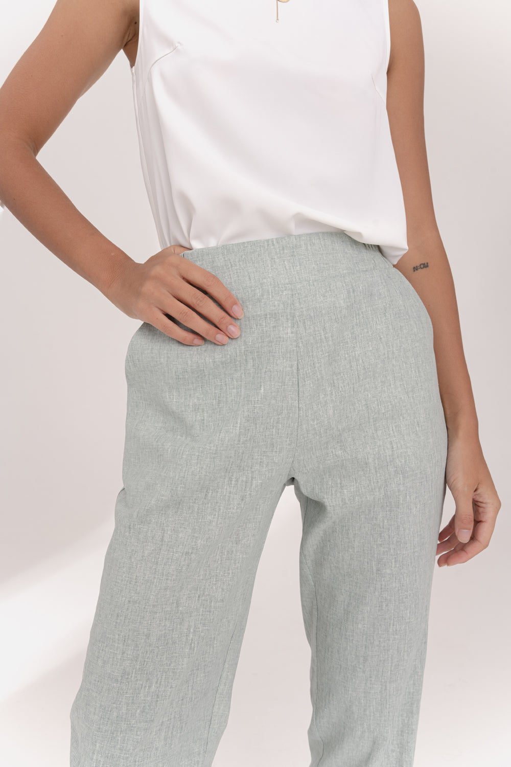 Mint linen trousers with elastic waistband