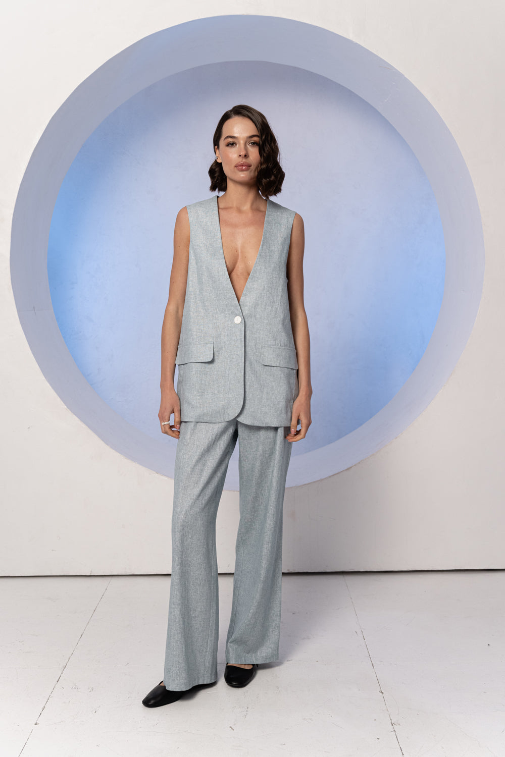 Gray-blue long linen vest without collar