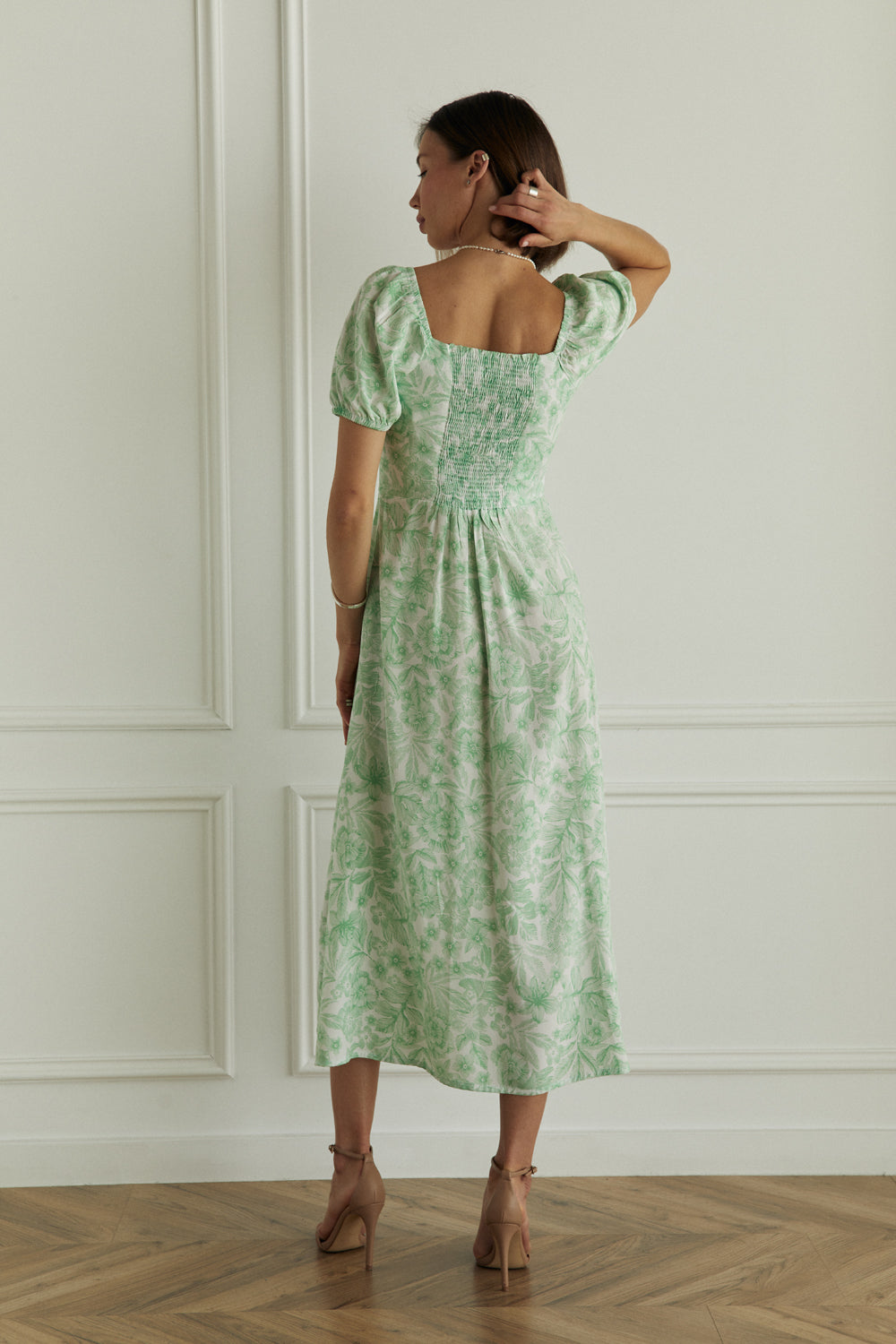 Light green fitted midi dress