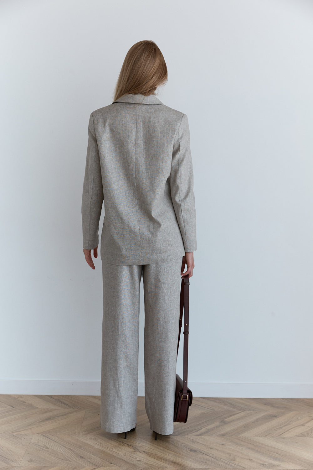 Wide-leg linen trousers in gray