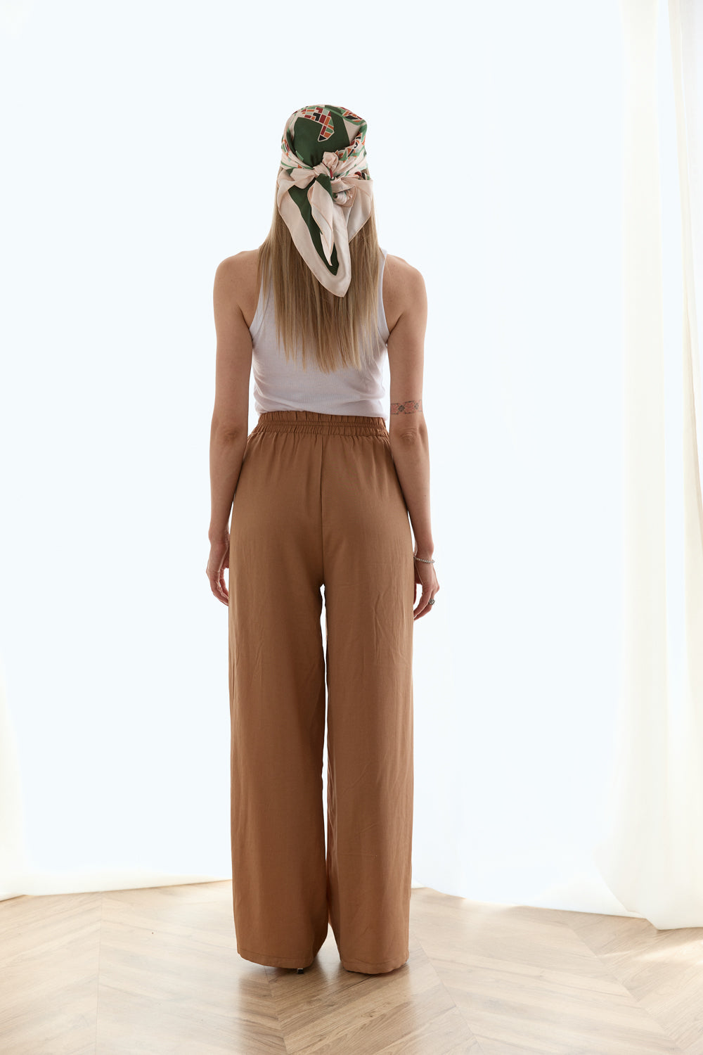 Caramel wide trousers with elastic waistband