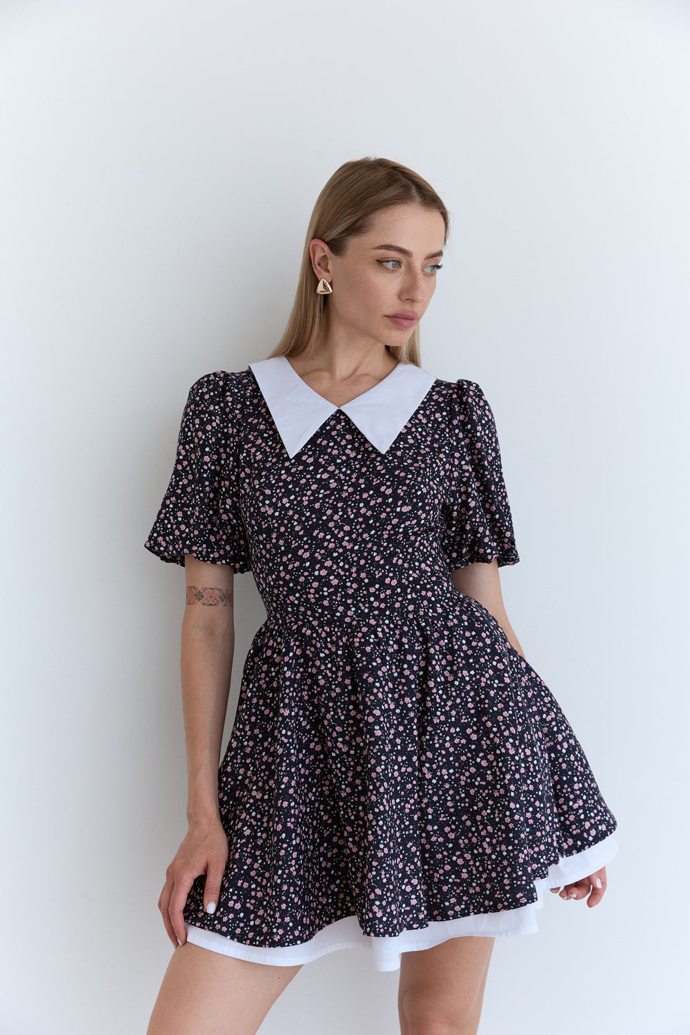 Dark blue light staple minidress with collar and petticoat