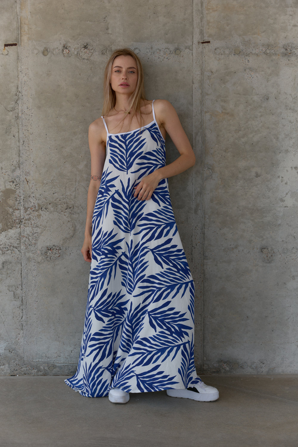 Maxi sundress with ties