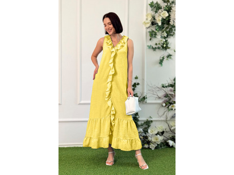 Европейские платья 2025: 3 ключевых тренда, которые должна знать каждая женщина азурийского происхождения