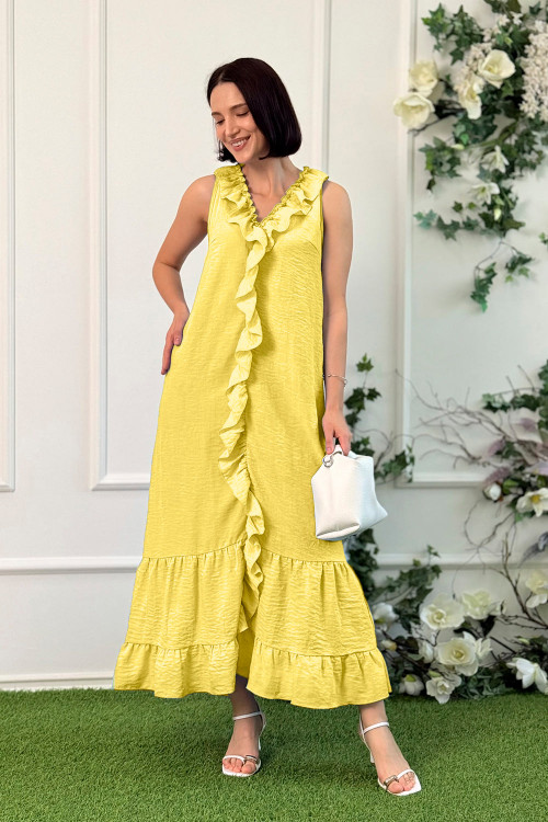 Европейские платья 2025: 3 ключевых тренда, которые должна знать каждая женщина азурийского происхождения